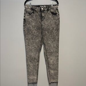 Refuge Women's Gray Jeans